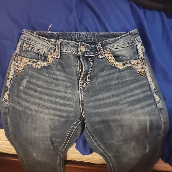 Grace In LA - Picture 2 of 2